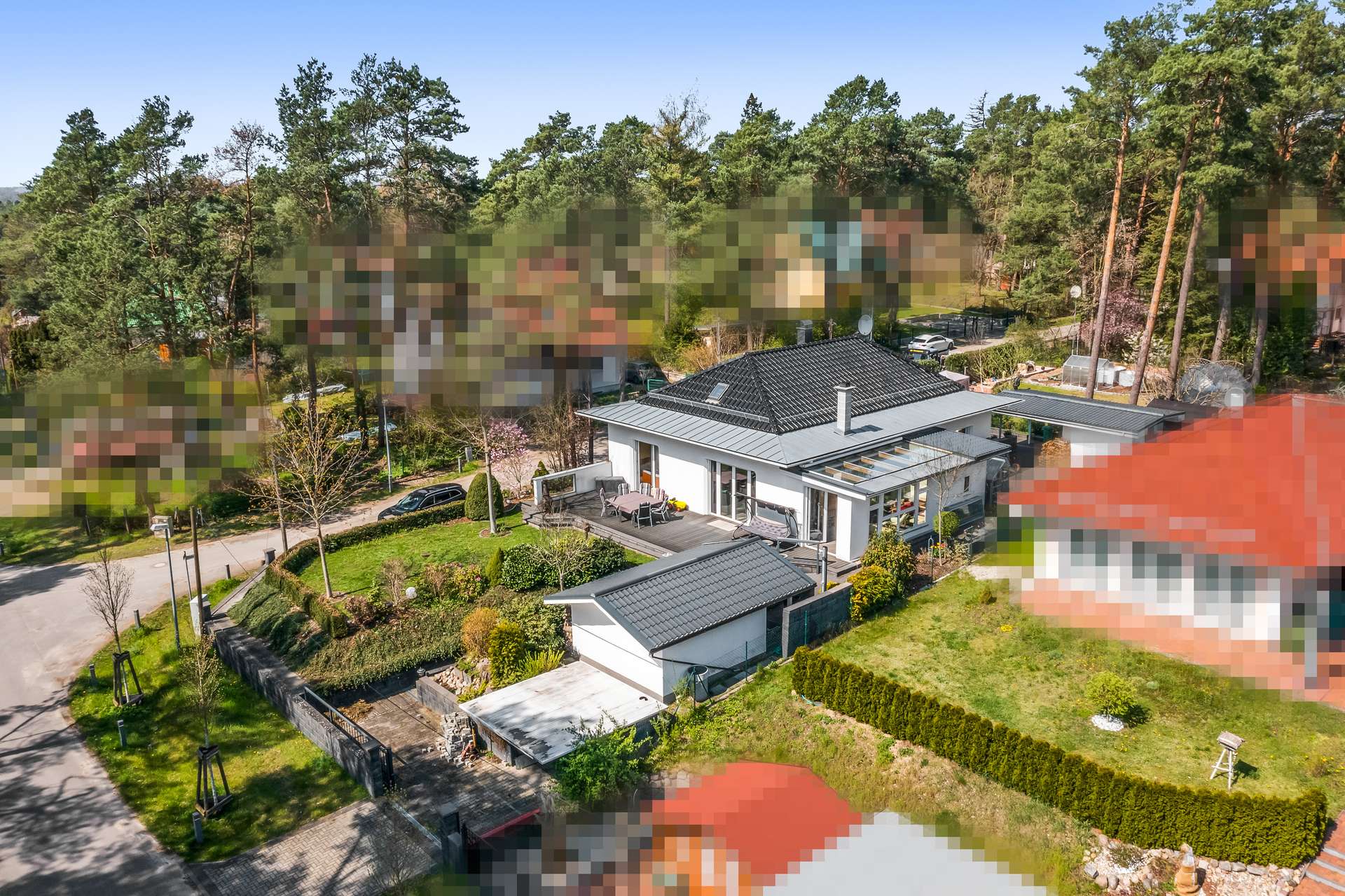 Eleganz und Gelassenheit - Hochwertiges Niedrigenergiehaus in naturnaher Lage am Wald in Senzig