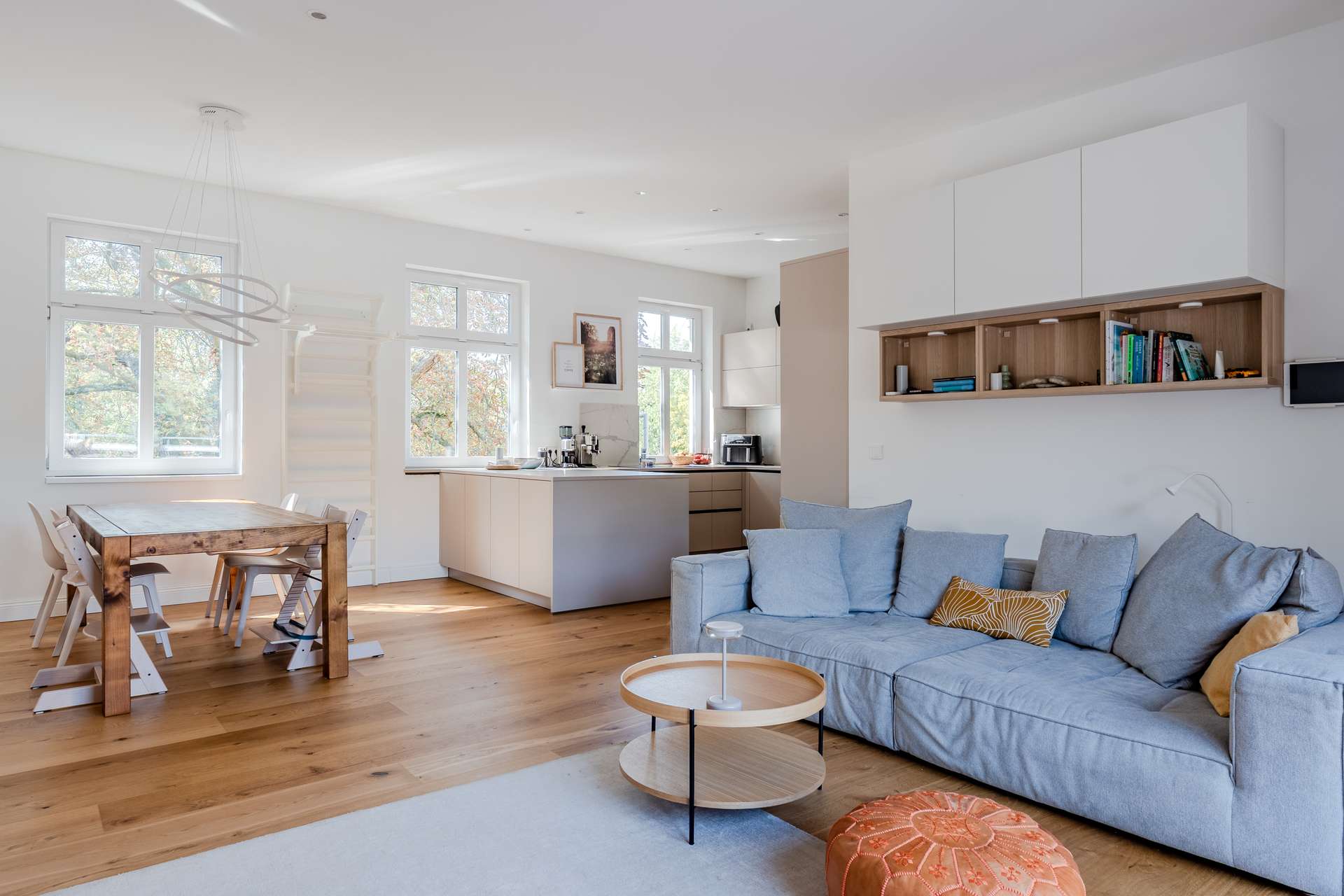 Vom Handwerksmeister hochwertig ausgebaute Dachgeschosswohnung der Extraklasse im grünen Norden